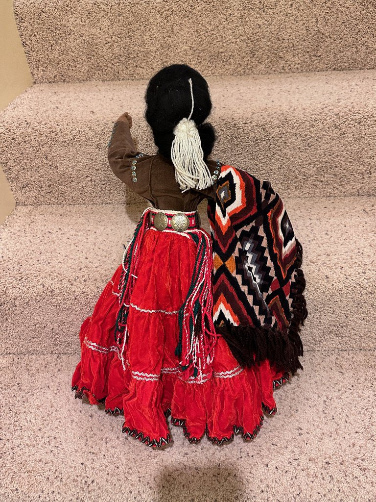VINTAGE NAVAJO DOLL BY KAY BENNETT