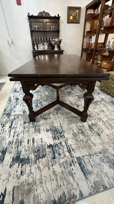 English Walnut Dining Table W/Extensions