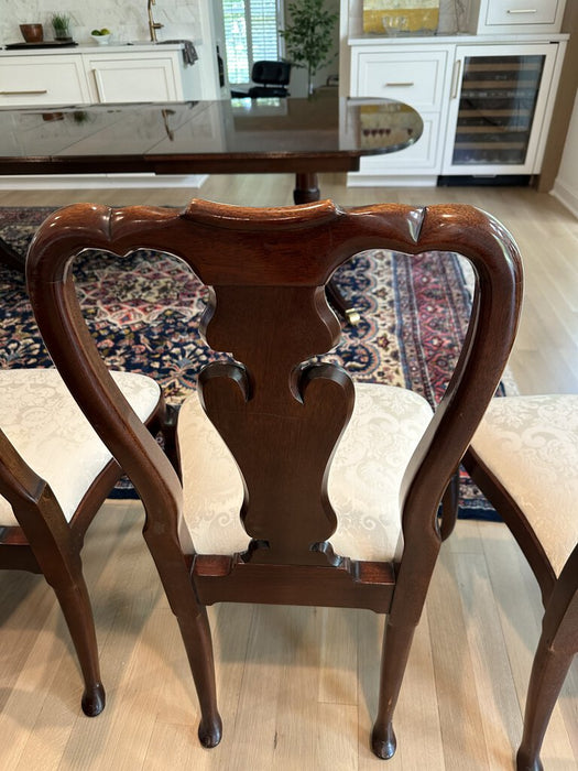 Kindel Dining Room Table & 6 Chairs