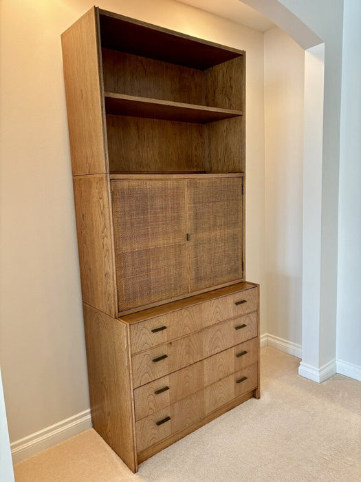 Mid-century Modern Dresser/Cabinet