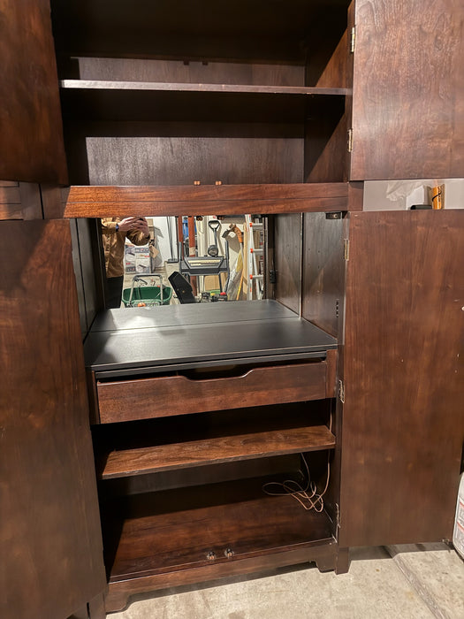 Baker Furniture Bar/Entertainment Cabinet