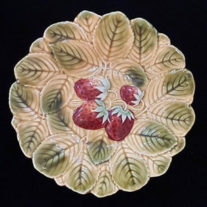 Majelica Strawberry Plate Set of 7