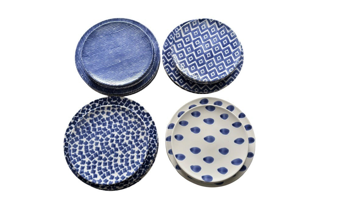 Grand Expressions Gallery and Home Store set of 6 blue and white patterned Vietri ceramic dinner and salad plates.